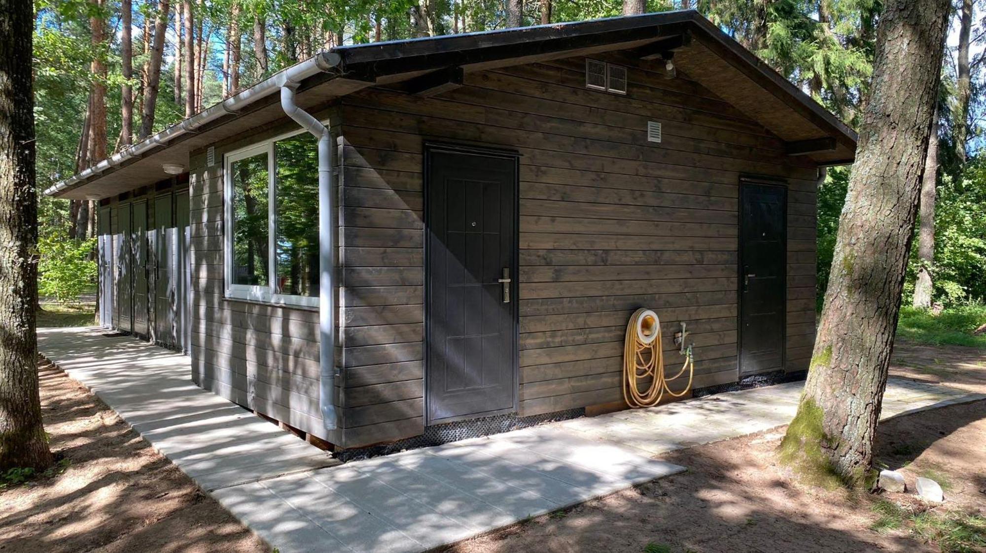 Kempings Ezerpriedes Burtnieki (Burtnieki) Exterior foto