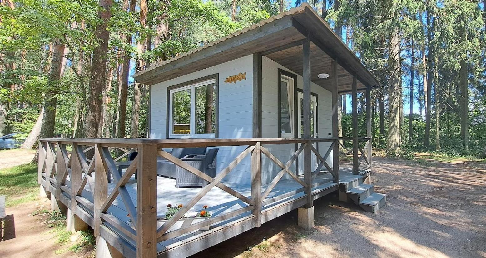 Kempings Ezerpriedes Burtnieki (Burtnieki) Exterior foto
