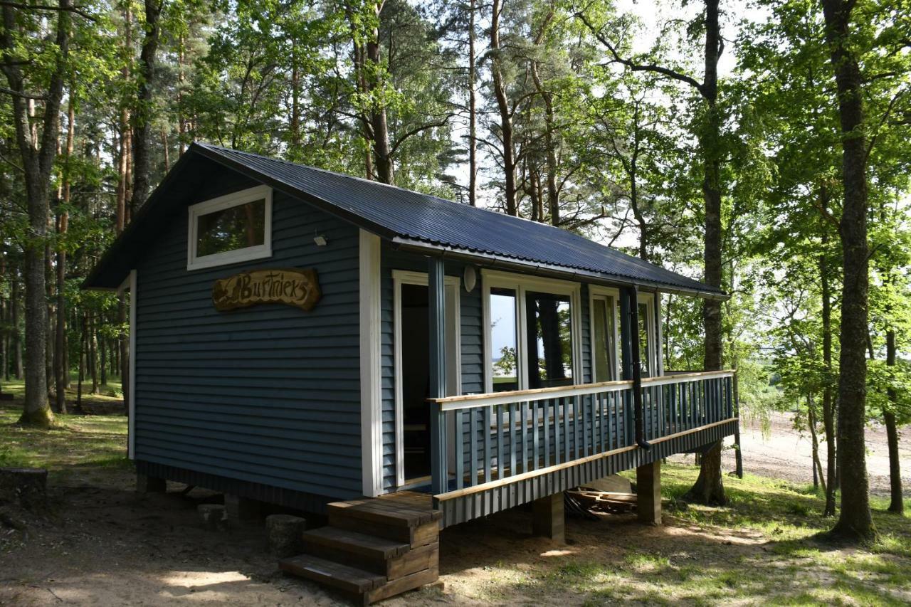 Kempings Ezerpriedes Burtnieki (Burtnieki) Exterior foto